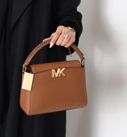 شنطة مايكل كورس