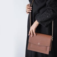 شنطة توري بورش