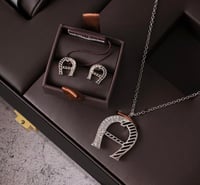 طقم ساعة اقنر الماس مع السلسال والحلق