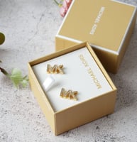 حلق مايكل كورس