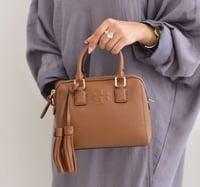 شنطة توري بورش