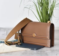 شنطة توري بورش