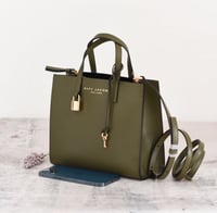 شنطة مارك جاكوبس