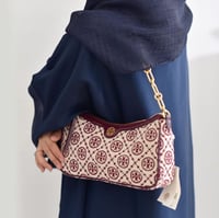 شنطة توري بورش