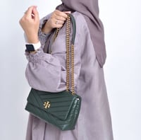 شنطة توري بورش