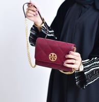 شنطة توري بورش