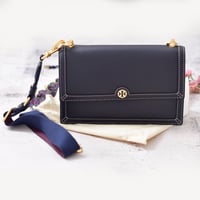 شنطة توري بورش