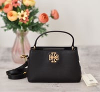 شنطة توري بورش