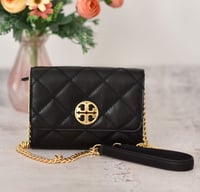 شنطة توري بورش