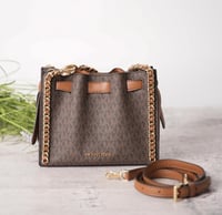 شنطة مايكل كورس