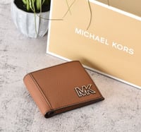 محفظة مايكل كورس