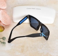 نظارة كالفن كلاين