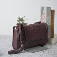 شنطة توري بورش