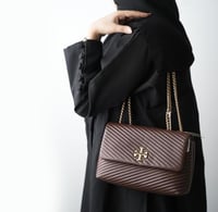 شنطة توري بورش