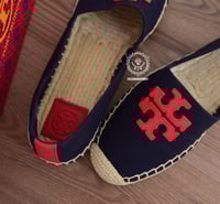 حذاء نسائي ماركة توري بورش