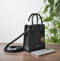 شنطة مايكل كورس تتوفر بالطلب