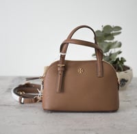 شنطة توري بورش