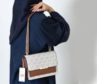 شنطة مايكل كورس