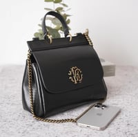 شنطة ربرتو كفالي