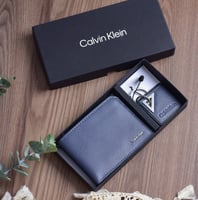 طقم محفظة مع ميداليه