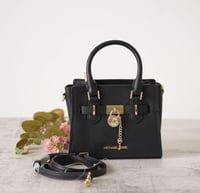 شنطة مايكل كورس