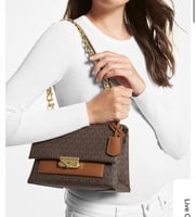 شنطة مايكل كورس