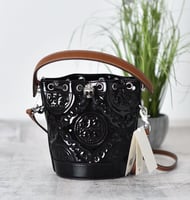 شنطة توري بورش