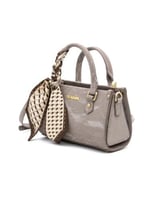 شنطه نسائي سيزون