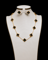 طقم بطابع الوردة