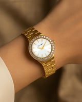 ساعة سيزون نسائية كلاسيك مرصعة بالكرستال