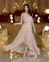 فستان سهرة ميدي بتصميم كتف واحد وقصات جانبية وردي