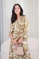 فستان مكسي أخضر