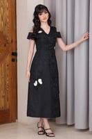 فستان أسود جاكارد مشجر