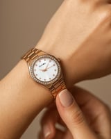 ساعة نسائية سيزون باطار مرصع بالكرستال