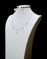 طقم شوكر بطابع الوردة