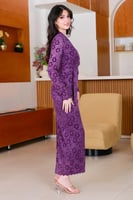 فستان دانتيل طبع مخمل