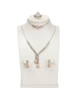 طقم زركون ناعم