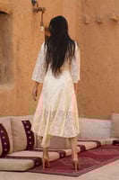 طقم دانتيل بيج - بلوزة وتنورة كلوش