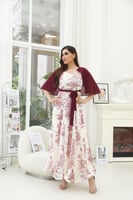 فستان عنابي بطبعه موردة