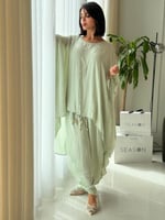 طقم اخضر فاتح