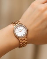 ساعة سيزون نسائية كلاسيك مرصعة بالكرستال