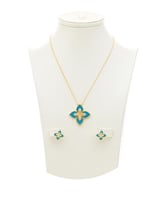 طقم بطابع الوردة