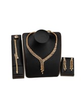 طقم زركون كبير