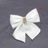 فيونكة شعر أنيقة