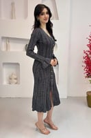 فستان مكسي أسود لامع