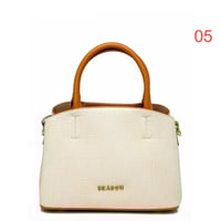 شنطه نسائي سيزون