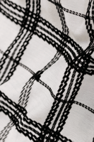 بلوزة أسود باكمام طويلة مربعات