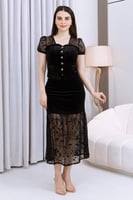 طقم تنورة وبلوزة أسود