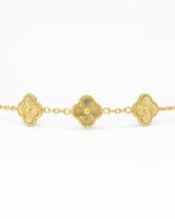 اسوارة بطابع الوردة