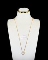 سلسال بطابع الوردة